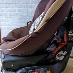新生児から使えるチャイルドシートの画像