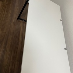 パソコンデスクの画像