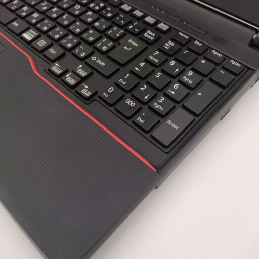 富士通　第4世代Core i5搭載 メモリ4G　SSD256G　DVD読み書き Wifi対応　大画面15.6インチ　HDMI出力　テン