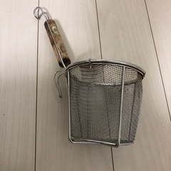 湯切り　ザル　