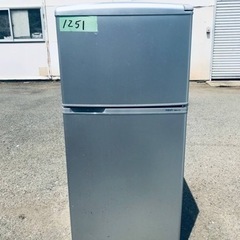 1251番 AQUA✨ノンフロン直冷式冷凍冷蔵庫✨AQR-111C(S)‼️