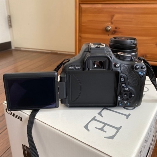 Canon ダブルズームキット EOS kiss x5