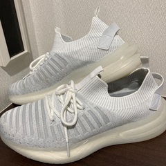靴スニーカー2セット3500円　白、ラベンダー