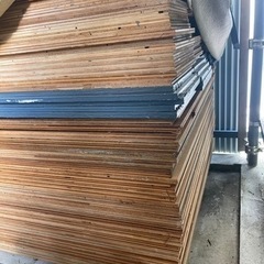 ベニヤ板　合板　コンパネ　OSB板　DIY   廃材　あと8枚あります
