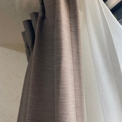 ニトリカーテンセット　左右　　2窓分の画像