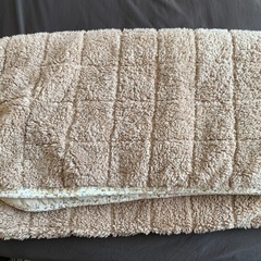 【お譲り先決定】無料】【美品】冬用敷パッド 185cm×185cm