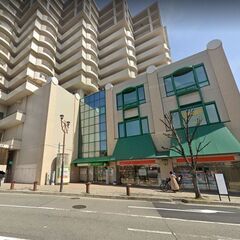 人気エリア✨商業施設1階テナント🏠駅まですぐ🚃個人開業に最適ですよ🎵