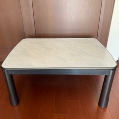 テーブル　