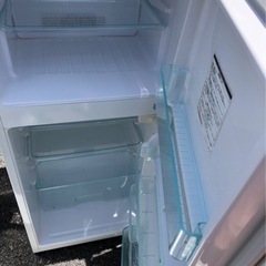 YR-12T（WH） ・年式：2008年製    東芝冷蔵庫の画像