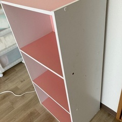 ピンク×白　3段カラーボックスの画像