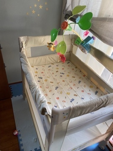 アップリカ　ベビーベッド