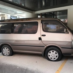 ハイエース　ガソリンです。不動車です。