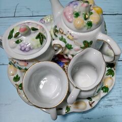 おままごと　陶器の食器の画像