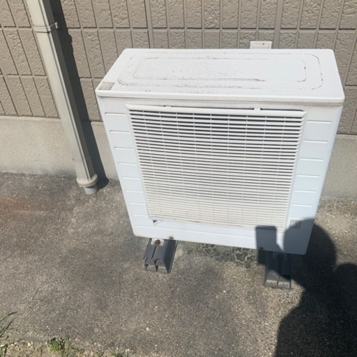 決まりました　埋め込み式エアコン？