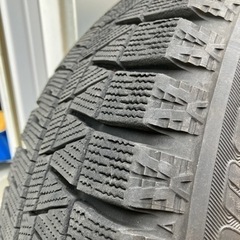 鉄ホイール不要品タイヤ付きの画像