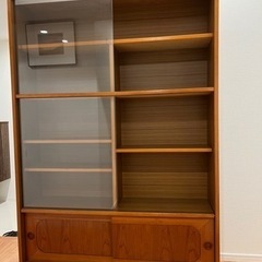 本棚又は飾り棚