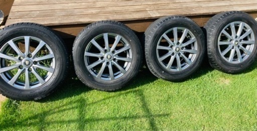 トヨタアイシスで使用（スタッドレスタイヤ）