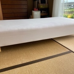 ベッド