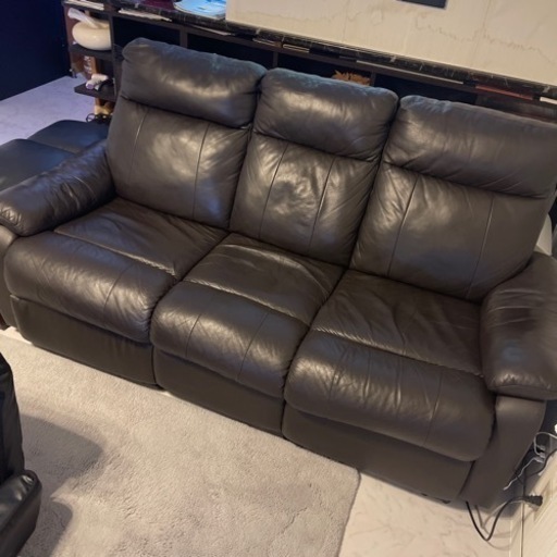 お取引中 電動リクライニングソファ　本革3人掛け