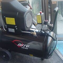 値下げしました　オートフィックス店頭にて　コンプレッサー3馬力１００V