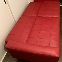 オシャレレザーソファベッド。３〜４人掛け。の画像