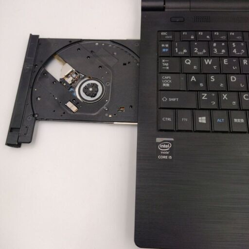 東芝　第5世代Core i5搭載 メモリ8G　SSD500G　CD/DVD読み書き Wifi対応　Bluetooth　大画面15.6イ