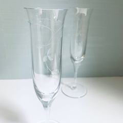 【再値下げ】ウェッジウッド　ペアグラス(ペアシャンパングラス)　ワイルドストロベリーの画像