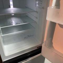 Hisense冷凍冷蔵庫HR-D1302美品右開き省エネ機能の画像