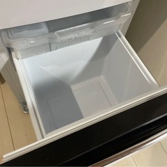Hisense冷凍冷蔵庫HR-D1302美品右開き省エネ機能の画像