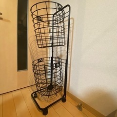 ランドリーラック 洗濯物かごの画像
