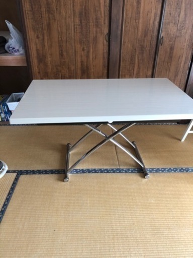 昇降テーブル
