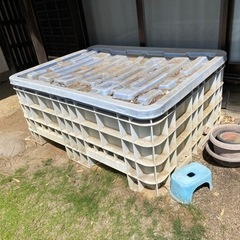 サウナ水風呂　プラスチック　コンテナ