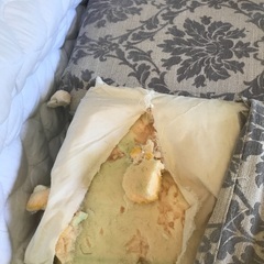 訳あり3人掛けソファとオットマン2つの画像