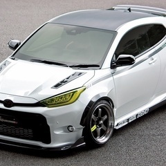 当社オリジナルブランドの自動車エアロパーツの製造技術者の画像