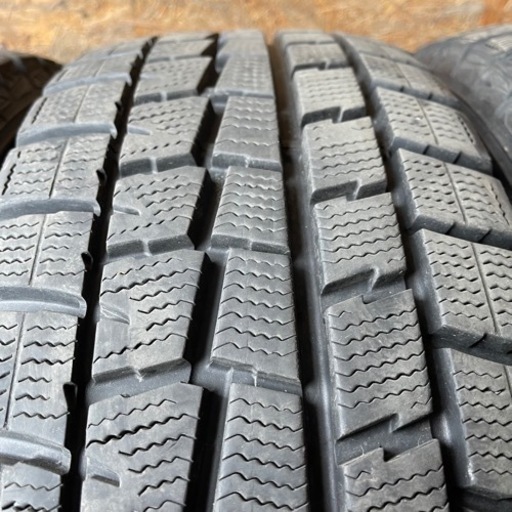 極上タイヤ　DUNLOP WM01 205/60R16 スタッドレス  タイヤ　2016年製　16インチ