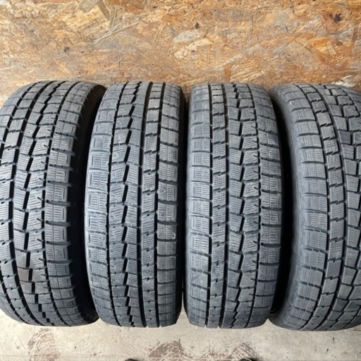 極上タイヤ　DUNLOP WM01 205/60R16 スタッドレス  タイヤ　2016年製　16インチ