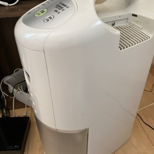 コロナ　除湿機