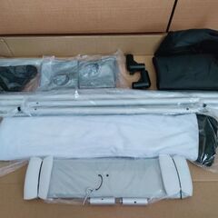 【取引中】ジェクター用スクリーン　100インチ　自立式の画像