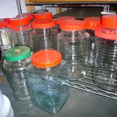 果実酒　瓶　ひとつ200円