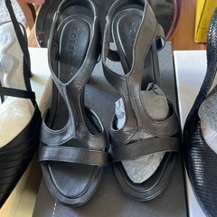 パーティー用シューズ他ヒール靴の画像