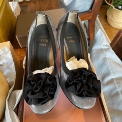 パーティー用シューズ他ヒール靴の画像