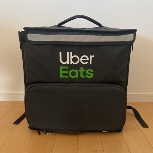 Uber Eats ロゴ入り配達バッグ（ブラック）