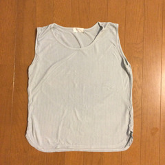 ワールドのタンクトップ　ライトブルー