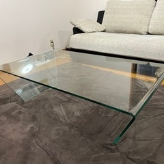 モーダエンカーサ　ガラステーブル