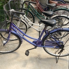 ママチャリ　紺色です