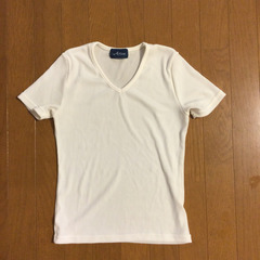 ワールドの白のカットソー