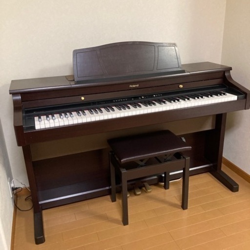 Roland電子ピアノ(美品)