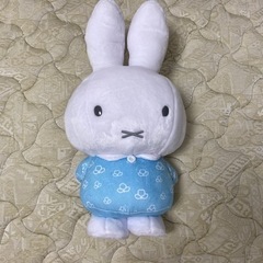 ミッフィー　ぬいぐるみ