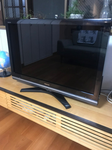 TOSHIBA REGZA 液晶カラーテレビ　37インチ