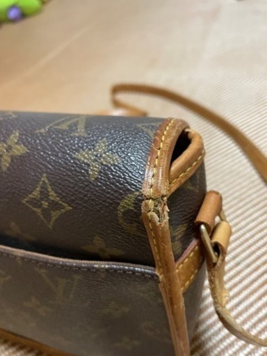 ルイヴィトン  VUITTON ショルダーバック